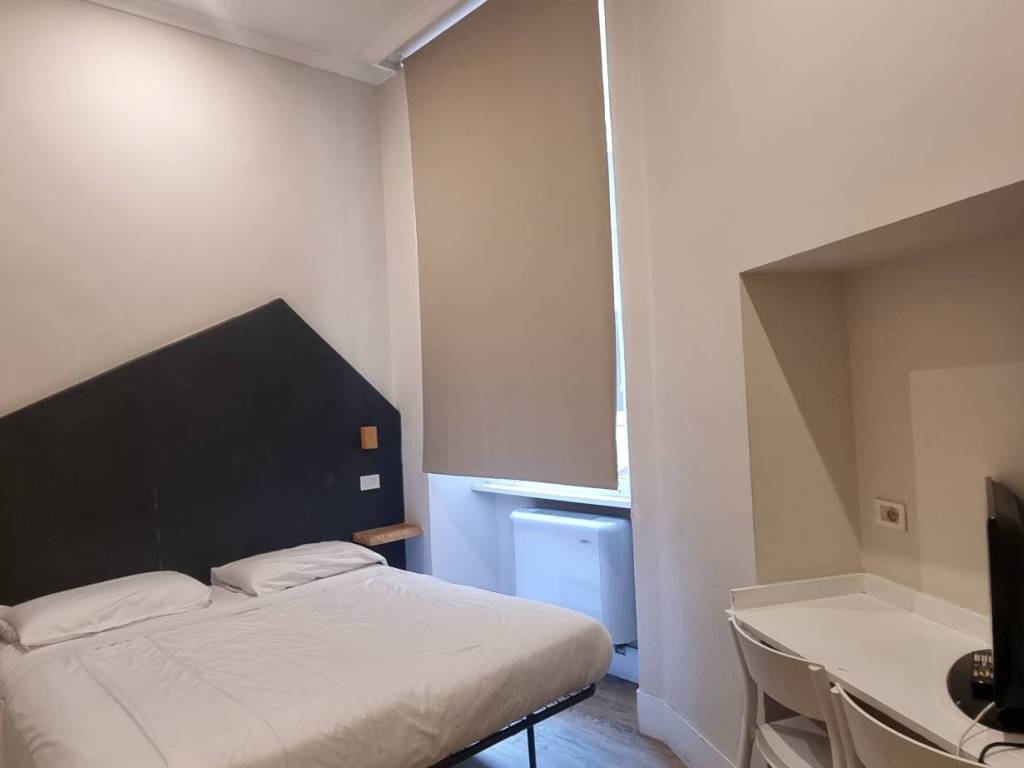 intera palazzina in vendita a Roma in zona Castro Pretorio