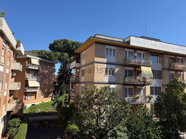 appartamento in vendita a Roma in zona Gianicolense