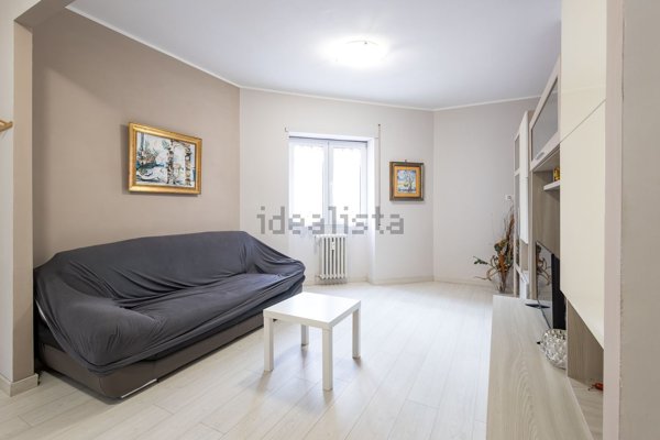 appartamento in vendita a Roma in zona Don Bosco
