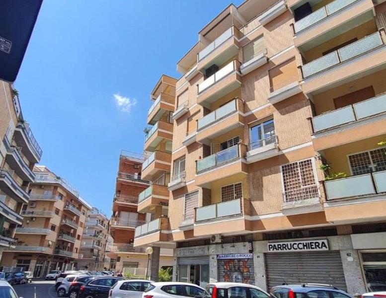 appartamento in vendita a Roma in zona Aurelio