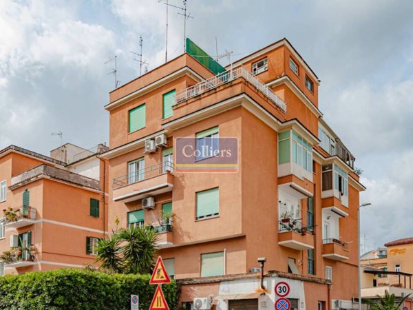 appartamento in vendita a Roma in zona Primavalle