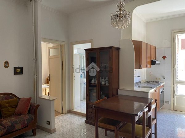 appartamento in vendita a Roma in zona Appio Latino