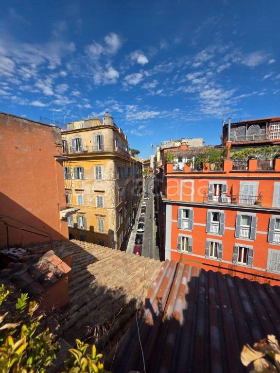 appartamento in vendita a Roma in zona Ludovisi/Sallustiano