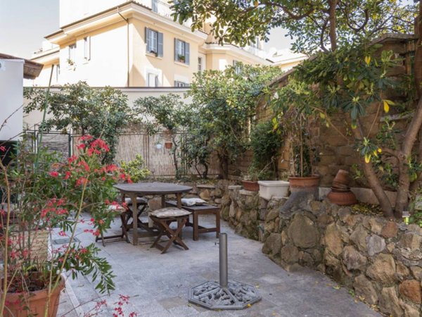 appartamento in vendita a Roma in zona San Saba - Ripa