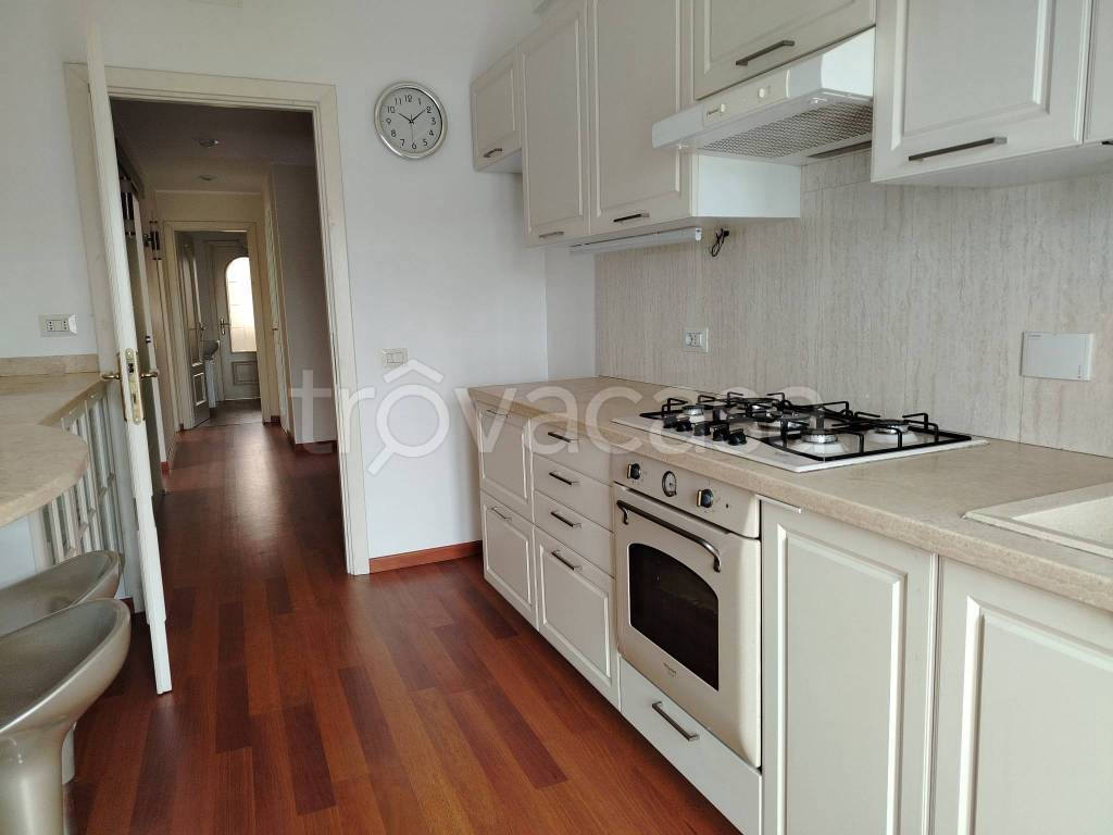 appartamento in vendita a Roma in zona Torre Maura