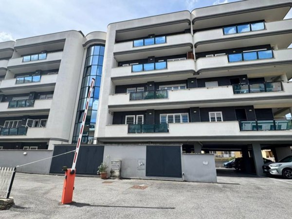 appartamento in vendita a Roma in zona Primavalle