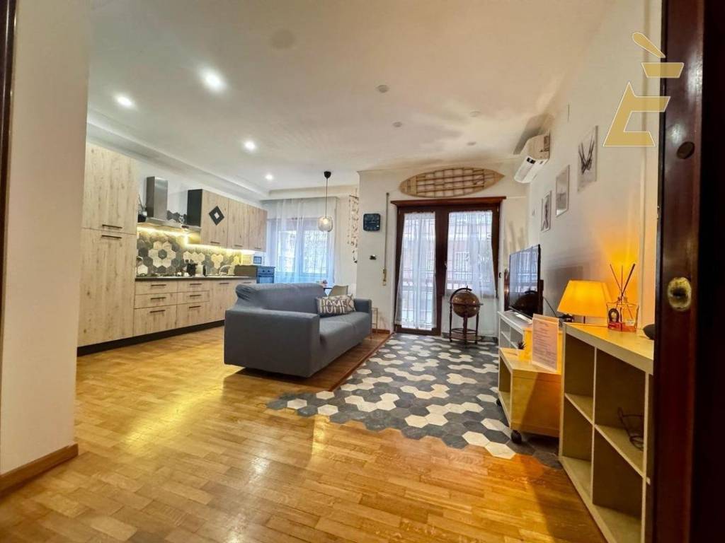 appartamento in vendita a Roma in zona Ostia