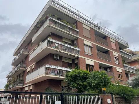 appartamento in vendita a Roma in zona Aurelio