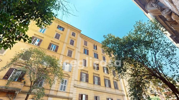 appartamento in vendita a Roma in zona Esquilino
