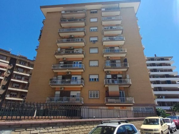 appartamento in vendita a Roma in zona Tuscolano