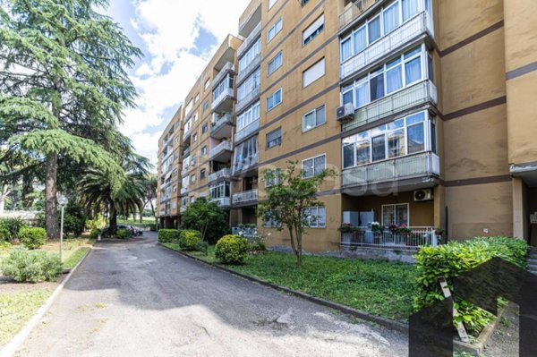 appartamento in vendita a Roma in zona Torre Angela