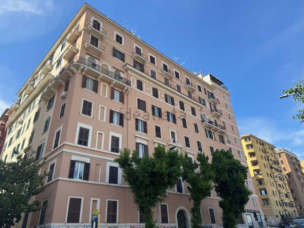 appartamento in vendita a Roma in zona Tuscolano