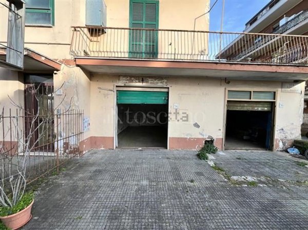 casa semindipendente in vendita a Roma in zona Tomba di Nerone