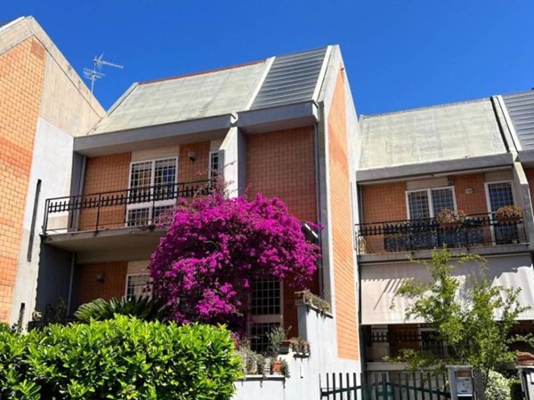 casa indipendente in vendita a Roma in zona Portuense