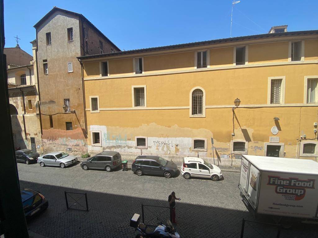 appartamento in vendita a Roma in zona Trastevere