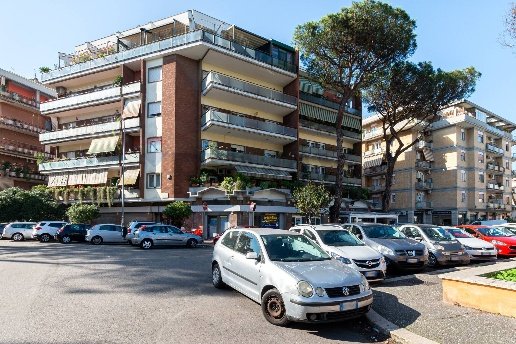appartamento in vendita a Roma in zona Ostia