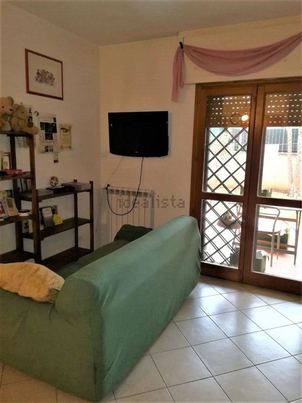 appartamento in vendita a Roma in zona Tor Bella Monaca