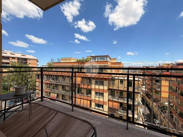 appartamento in vendita a Roma in zona Portuense