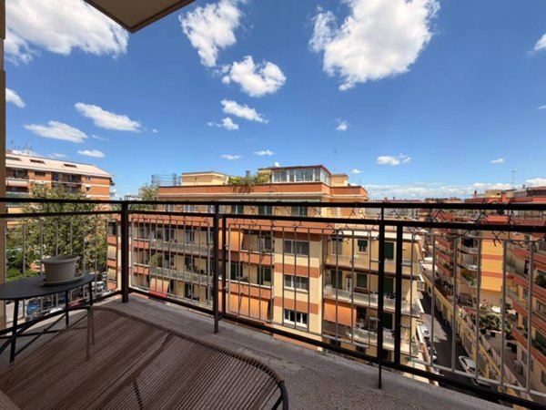 appartamento in vendita a Roma in zona Portuense