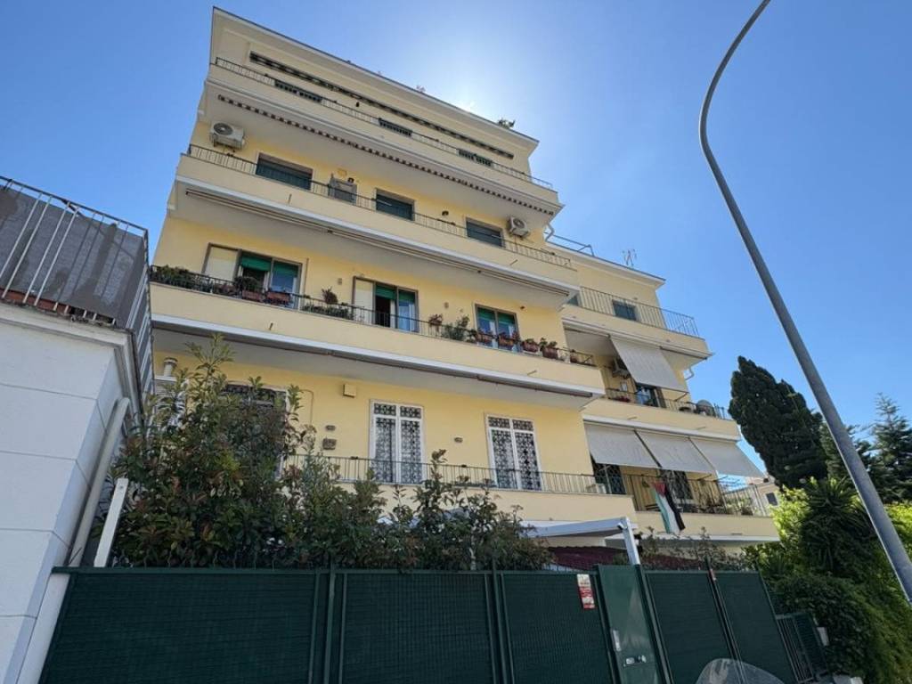 appartamento in vendita a Roma in zona Gianicolense