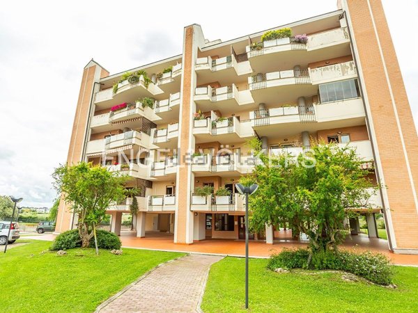 appartamento in vendita a Roma in zona Mezzocammino