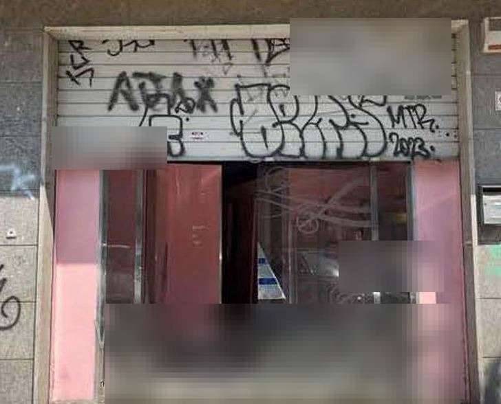 negozio in vendita a Roma in zona Tuscolano