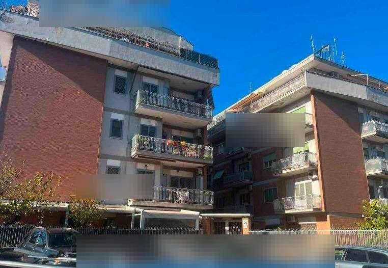 appartamento in vendita a Roma in zona Torre Maura