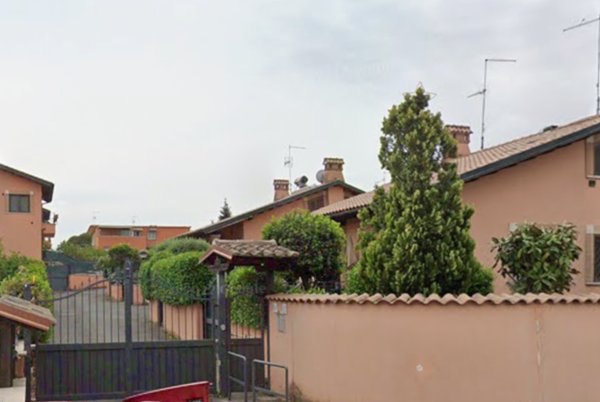casa indipendente in vendita a Roma in zona Lunghezza
