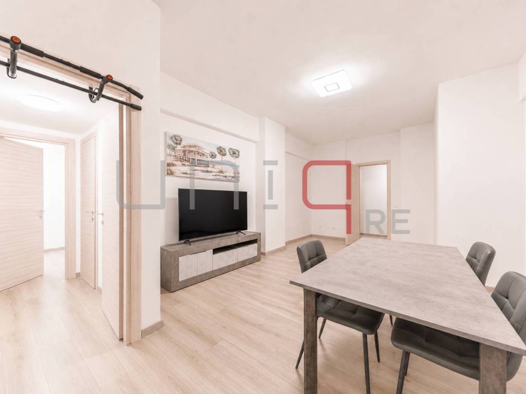 appartamento in vendita a Roma in zona Appio Latino