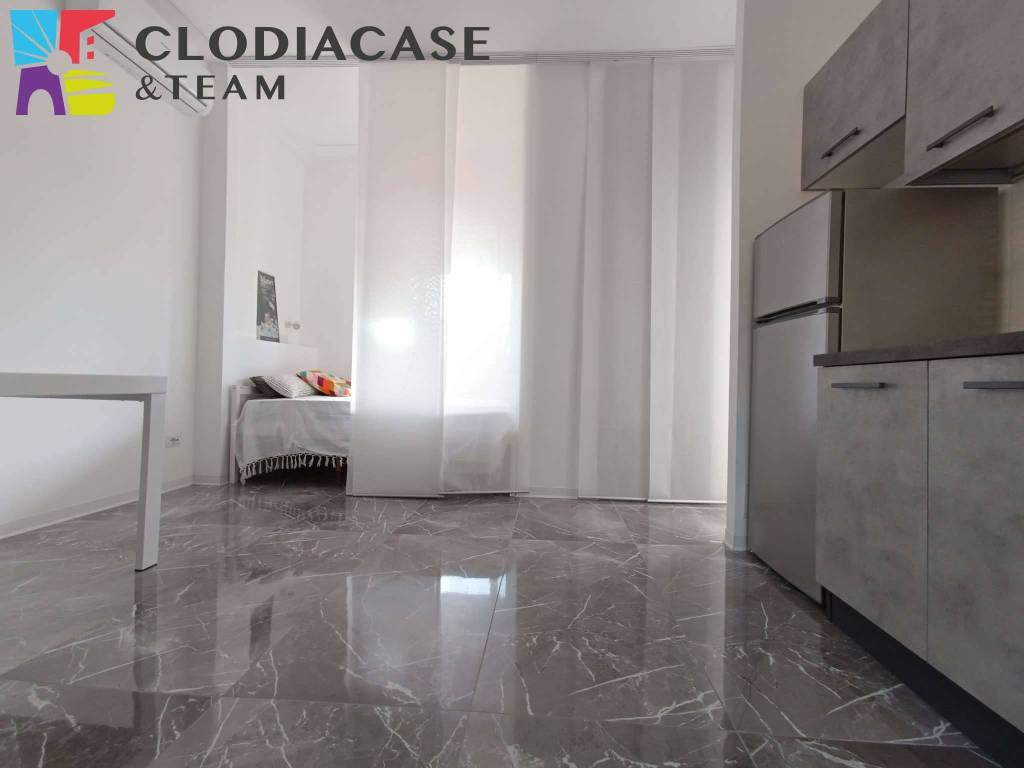 appartamento in vendita a Roma in zona Tuscolano