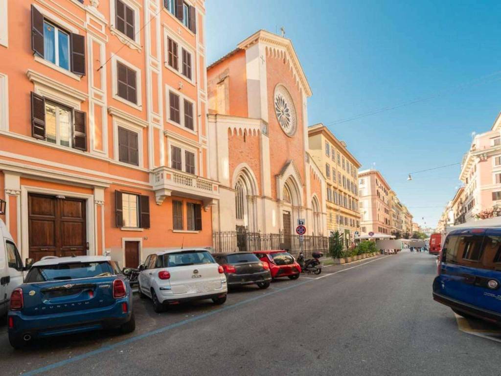 appartamento in vendita a Roma