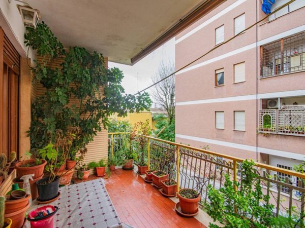 appartamento in vendita a Roma in zona Tor di Quinto