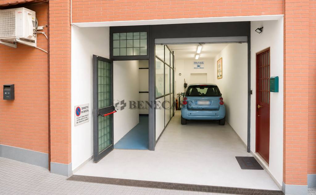 casa indipendente in vendita a Roma in zona Tomba di Nerone