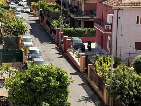 appartamento in vendita a Roma in zona Ardeatino