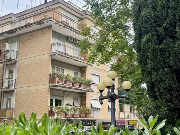 appartamento in vendita a Roma in zona Tor di Quinto