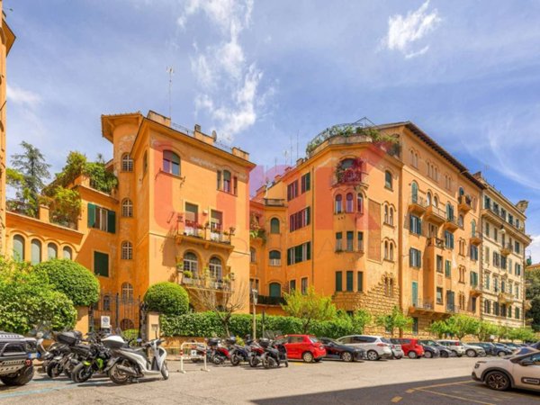 appartamento in vendita a Roma in zona Della Vittoria