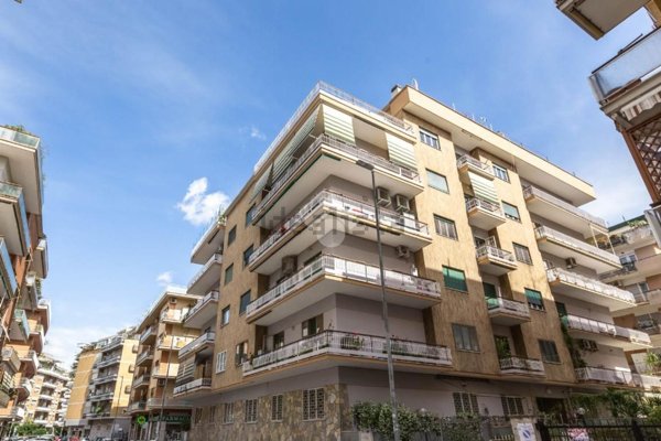 appartamento in vendita a Roma in zona Aurelio