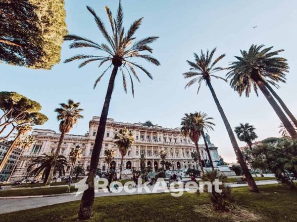 rudere in vendita a Roma in zona Rione Prati