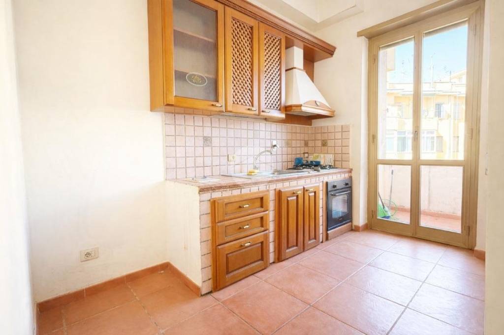 appartamento in vendita a Roma in zona Tuscolano