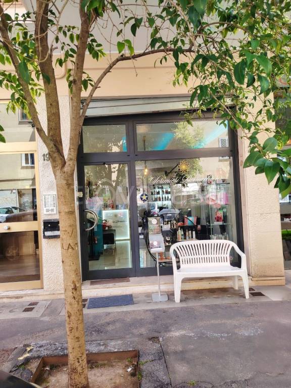 negozio in vendita a Roma in zona Gianicolense