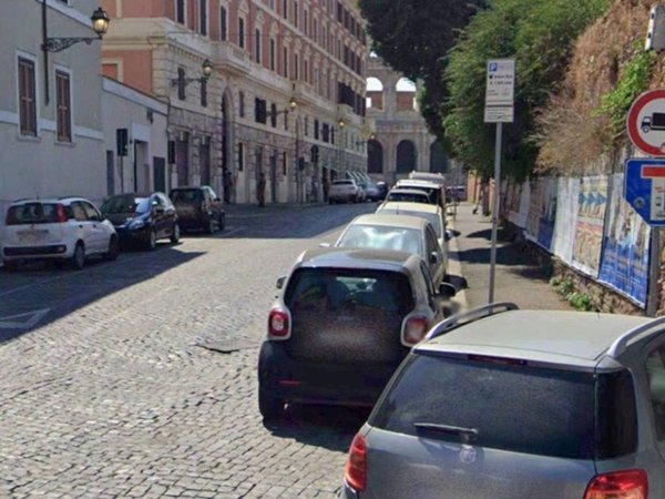 appartamento in vendita a Roma in zona Celio