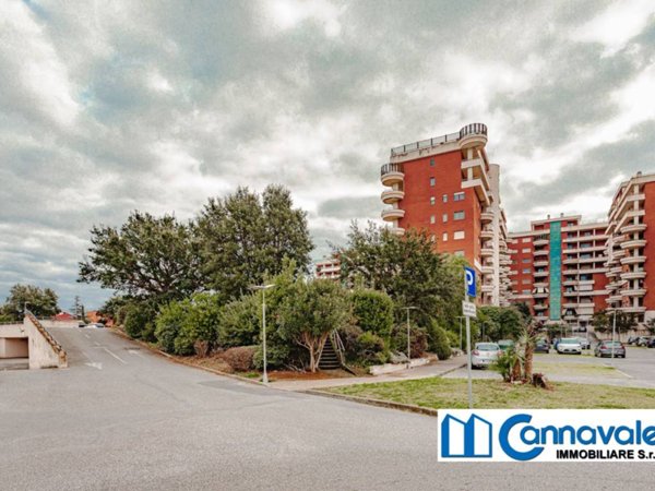 appartamento in vendita a Roma in zona Acilia