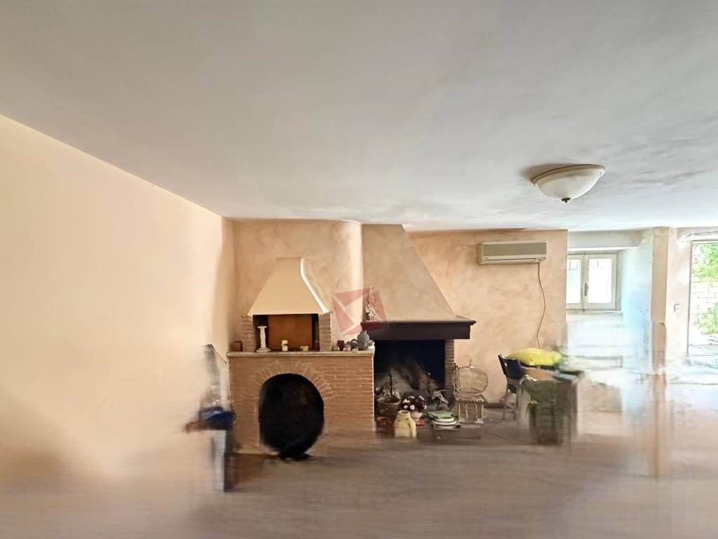 appartamento in vendita a Roma in zona Finocchio