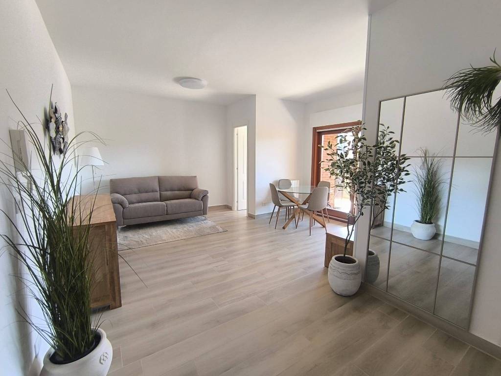 appartamento in vendita a Roma in zona Romanina