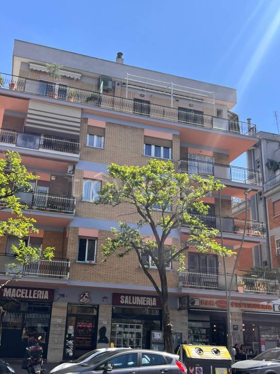 appartamento in vendita a Roma in zona Prenestino-Centocelle