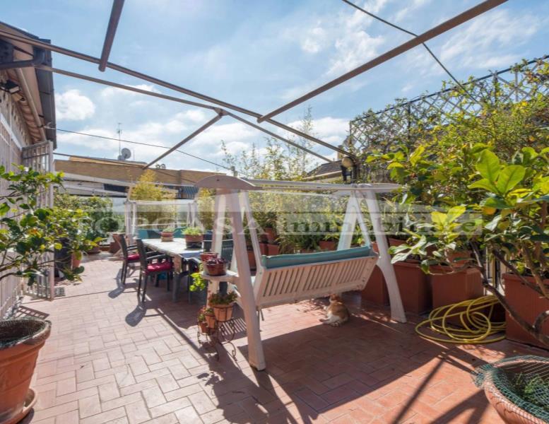 appartamento in vendita a Roma in zona Appio Claudio