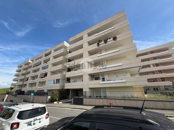 appartamento in vendita a Roma in zona Vitinia