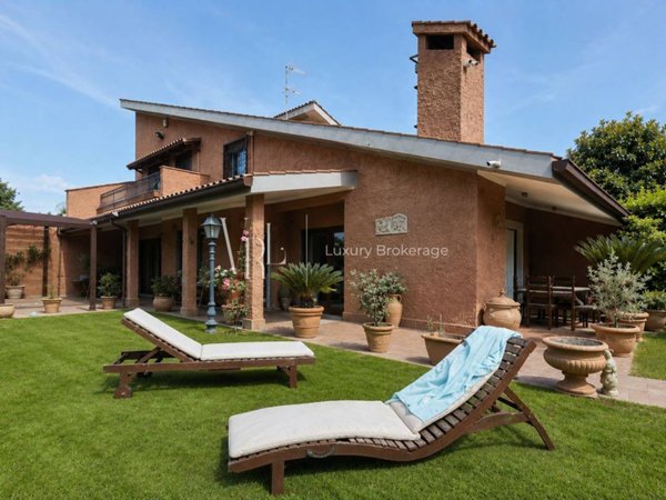 casa indipendente in vendita a Roma in zona Olgiata