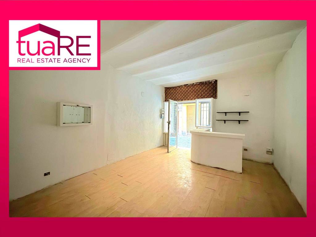 appartamento in vendita a Roma in zona Pigna - Sant'Angelo