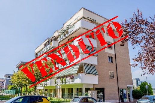 appartamento in vendita a Roma in zona Osteria del Curato